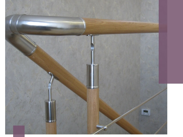 Комбинированные перила на заказ в Якутске — монтаж и производство