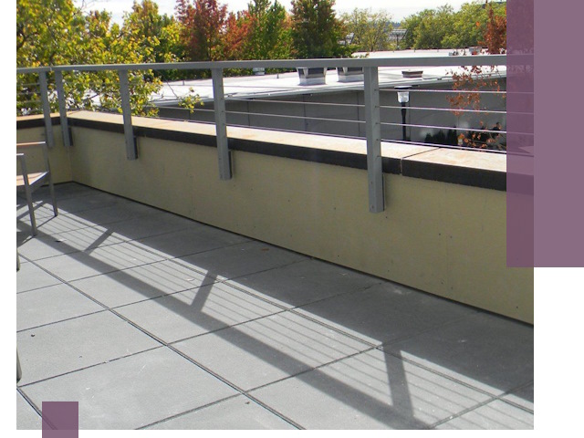 Металлические парапеты под ключ в Якутске: монтаж и изготовление