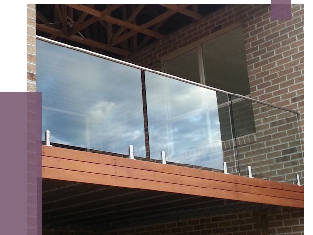 Стеклянные парапеты на крыше и террасе в Якутске от 11717 руб. | ПРОЛЁТ-Ктс