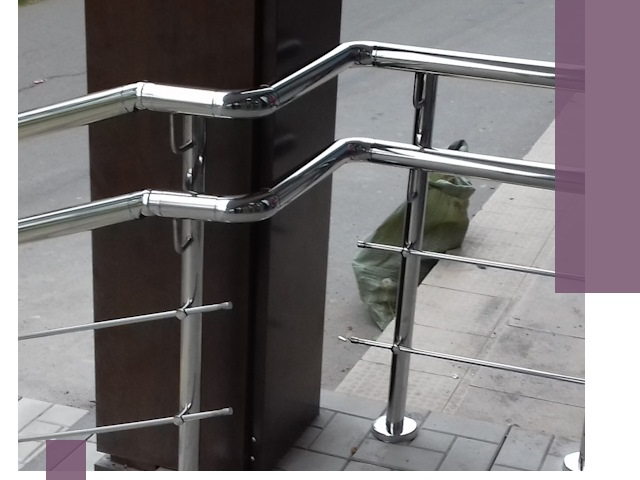 Монтаж поручней из нержавеющей стали в Якутске качественно и быстро